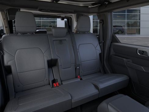 New 2026 Ford Bronco Outer Banks w/ Sasquatch Package AWD/4WD image 12