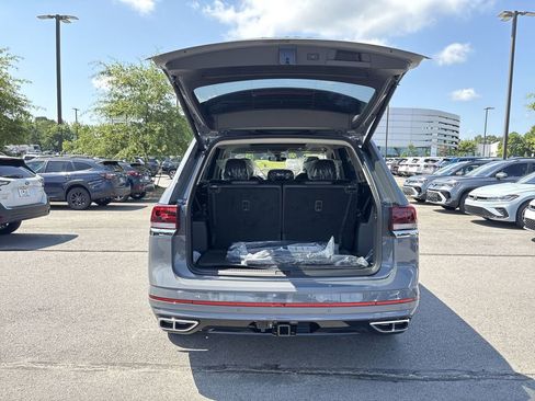New 2025 Volkswagen Atlas SEL Premium R-Line image 16