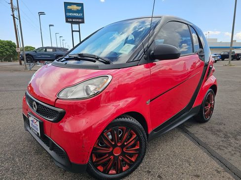 Used 2014 smart fortwo Coupe RWD image 6