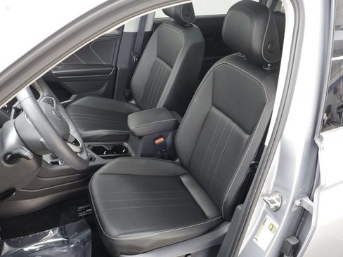 Used 2022 Volkswagen Tiguan SE AWD/4WD image 13