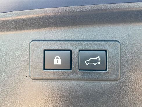 Used 2025 Subaru Outback Premium AWD/4WD image 30