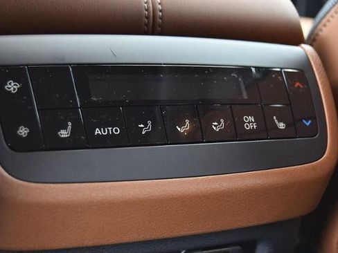 New 2025 Nissan Pathfinder Platinum image 28