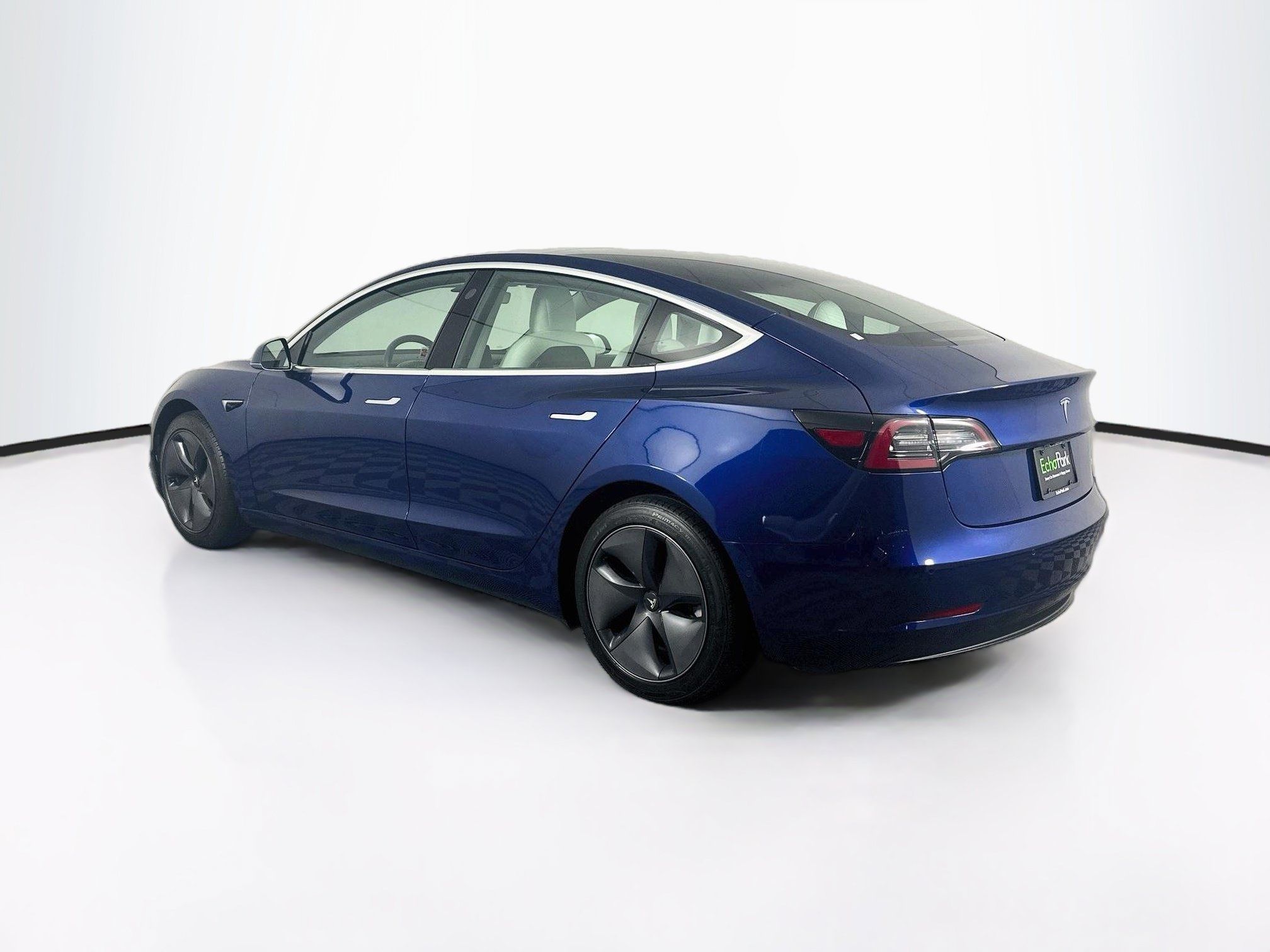 Used 2020 Tesla Model 3 Standard Range Plus RWD image 5