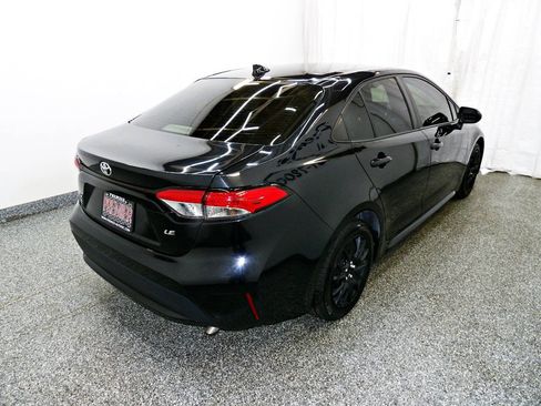 Used 2022 Toyota Corolla LE FWD image 6
