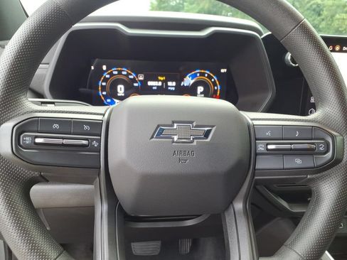 Certified 2025 Chevrolet Colorado Trail Boss AWD/4WD image 29