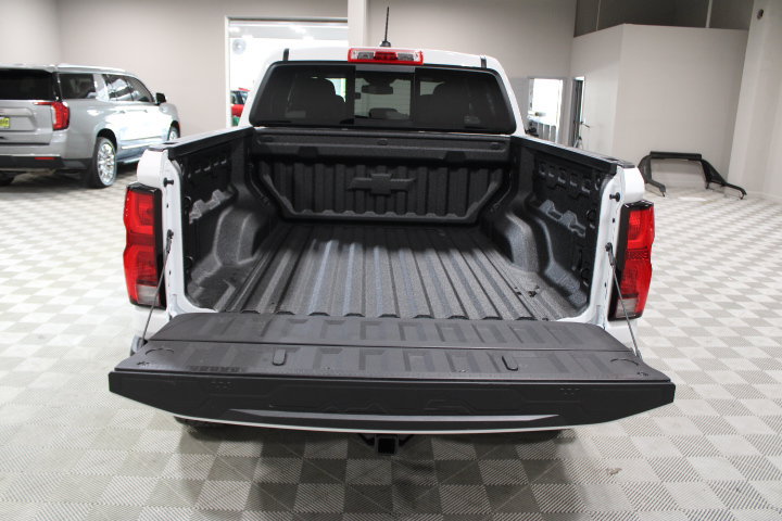 New 2026 Chevrolet Colorado ZR2 AWD/4WD image 13