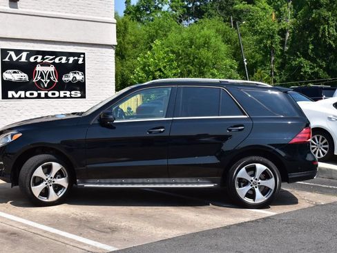 Used 2019 Mercedes-Benz GLE 400 4MATIC image 3