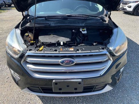 Used 2017 Ford Escape SE AWD/4WD image 24