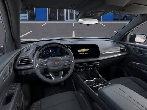New 2025 Chevrolet Traverse LT w/ Enhanced Driving Package image 39