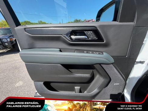 New 2026 GMC Yukon XL AT4 AWD/4WD image 28
