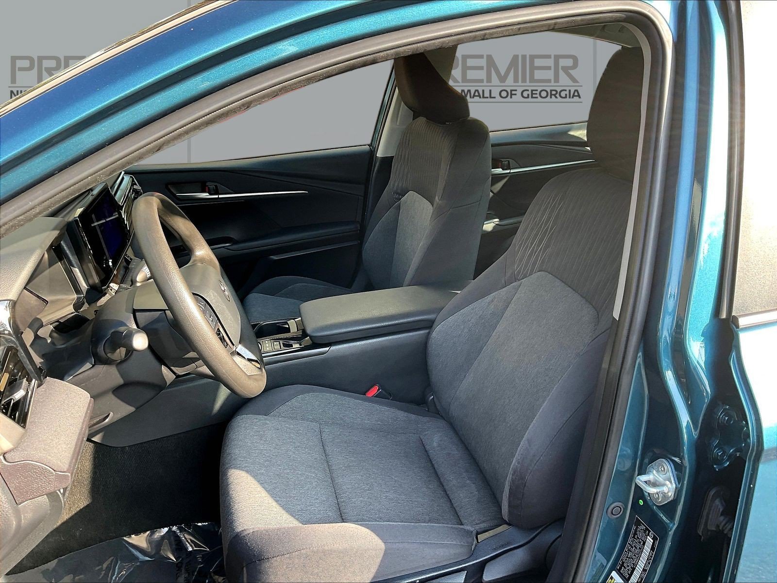 Used 2025 Toyota Camry LE FWD image 23