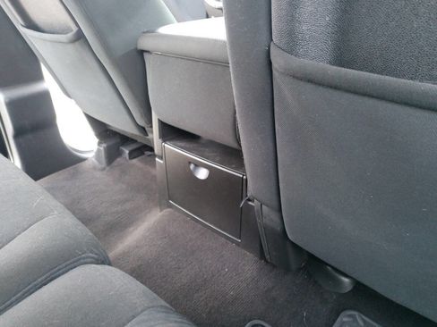 Used 2011 GMC Sierra 2500 SLE w/ SLE Preferred Package image 22