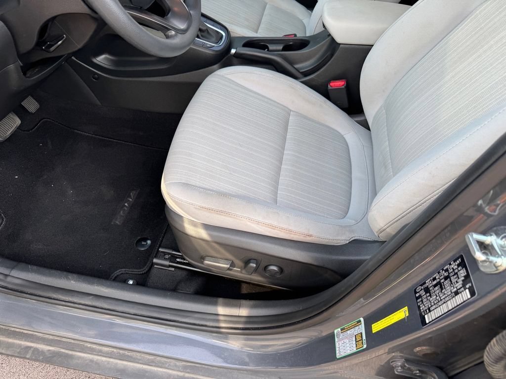 Used 2023 Hyundai Kona SEL FWD image 6