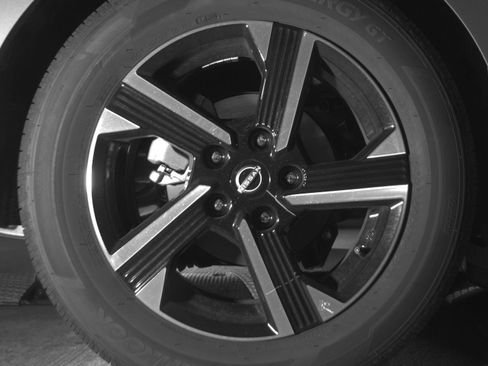 Used 2025 Nissan Sentra SV FWD image 15