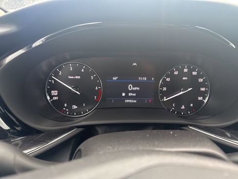 Used 2023 Buick Envision Preferred image 3