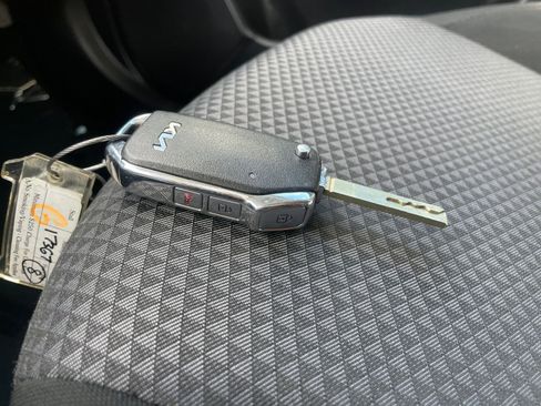 Used 2025 Kia Soul LX w/ LX Technology Package image 22