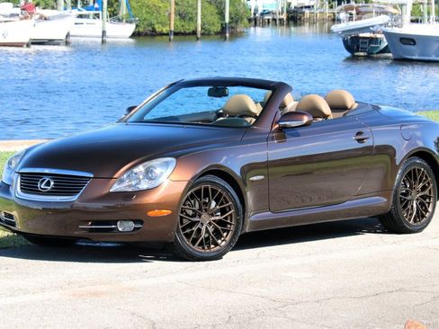 Used 2006 Lexus SC 430 Convertible image 1