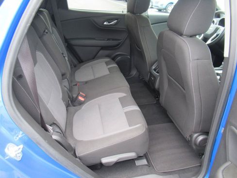 Used 2025 Chevrolet Blazer LT FWD image 28
