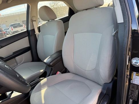 Used 2010 Kia Forte EX image 13