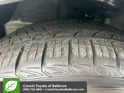 Used 2026 Toyota Corolla SE FWD image 27