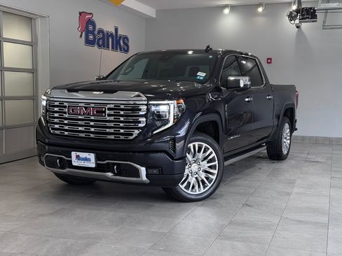 Certified 2022 GMC Sierra 1500 Denali w/ Denali Reserve Package image 2