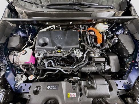 Certified 2024 Toyota RAV4 XLE image 29