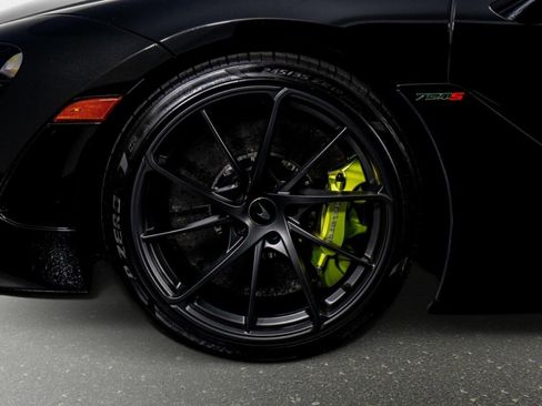 Used 2024 McLaren 750S Spider image 25