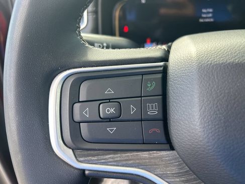 Used 2023 Jeep Wagoneer Series III w/ Preferred Equipment Group RWD image 44