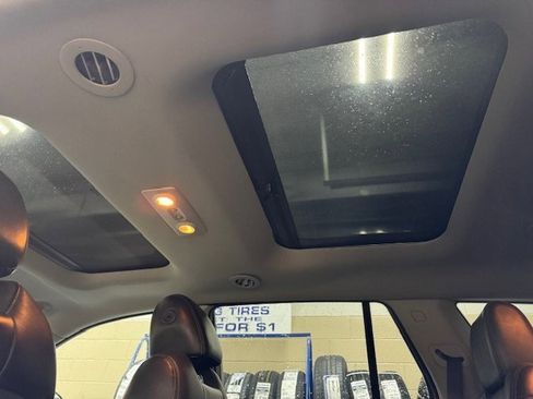 Used 2013 Buick Enclave Leather image 6