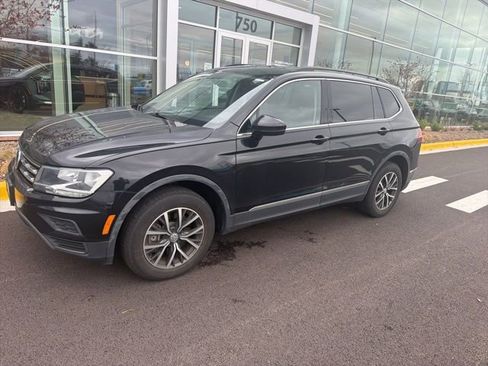 Used 2020 Volkswagen Tiguan SE image 6