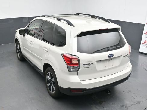 Used 2017 Subaru Forester 2.5i Premium w/ All-Weather Package image 14