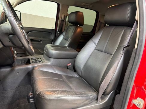 Used 2010 Chevrolet Silverado 2500 LTZ w/ Convenience Package image 15