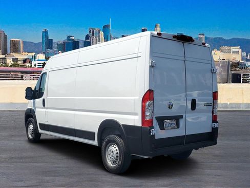 Used 2025 RAM ProMaster 2500 w/ Convenience Group FWD image 5