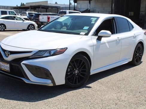 Used 2021 Toyota Camry XSE w/ Carpet Mat Package (TMS) FWD image 11