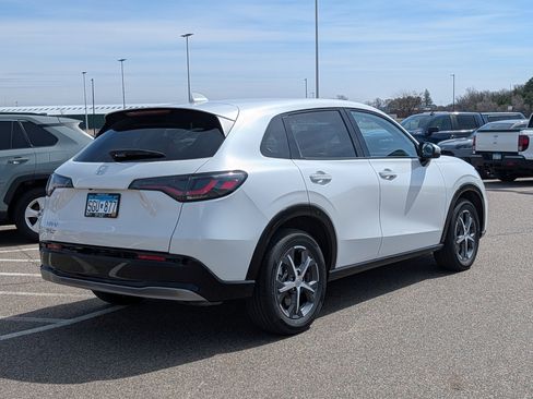 Used 2025 Honda HR-V EX-L image 4