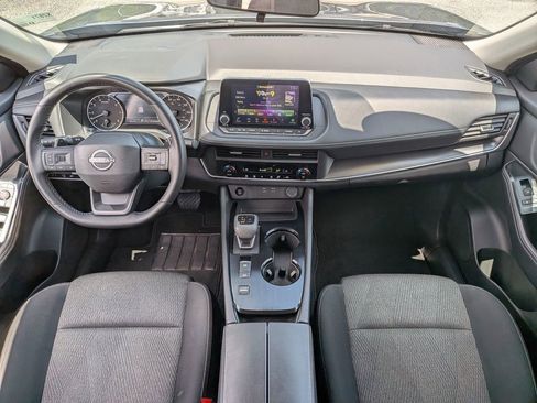 Certified 2025 Nissan Rogue SV FWD image 25