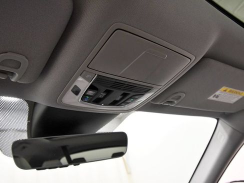 Used 2024 Acura MDX SH-AWD w/ Technology Package image 29