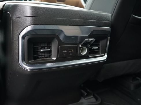 Used 2022 Chevrolet Silverado 1500 High Country AWD/4WD image 12