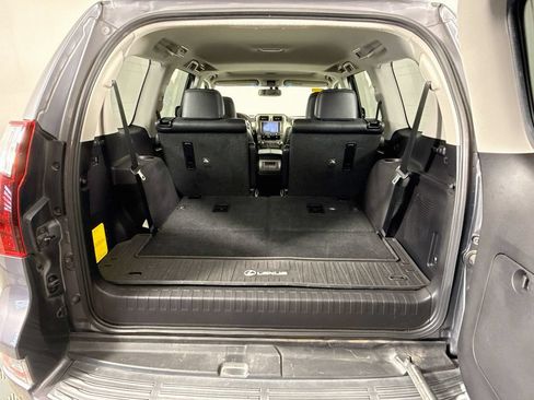 Used 2017 Lexus GX 460 Premium AWD/4WD image 28