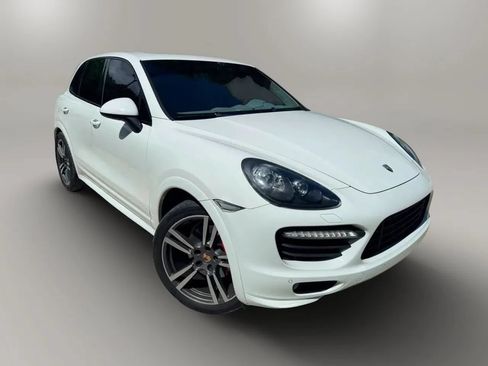 Used 2013 Porsche Cayenne GTS AWD/4WD image 6
