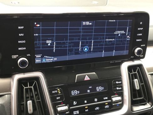 Used 2022 Kia Sorento S AWD/4WD image 34