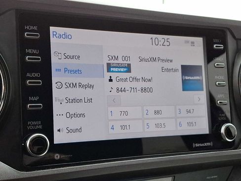 Used 2021 Toyota Tacoma TRD Off-Road image 11