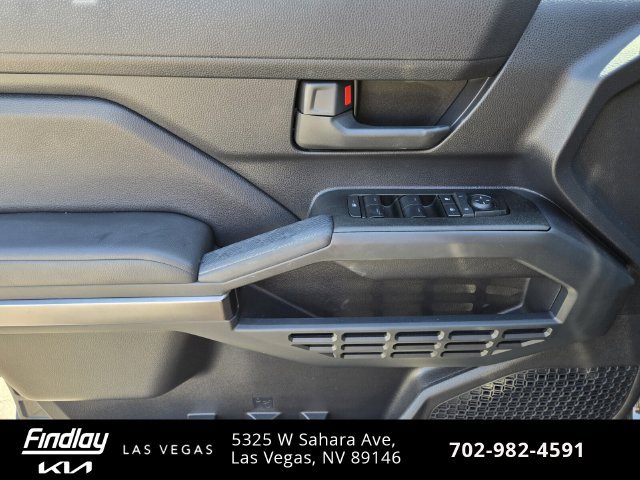 Used 2025 Toyota 4Runner SR5 AWD/4WD image 22