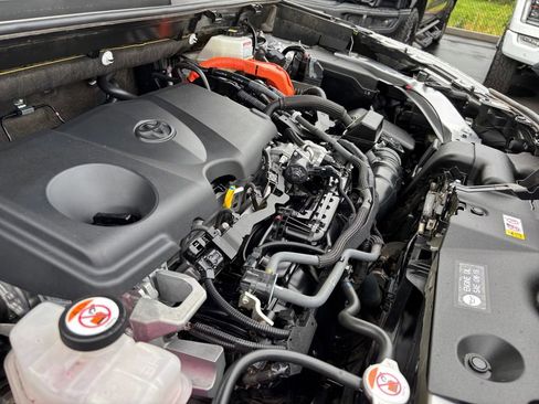 Used 2023 Toyota RAV4 Limited image 14