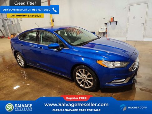 Used 2018 Ford Fusion SE w/ Equipment Group 201A FWD image 5