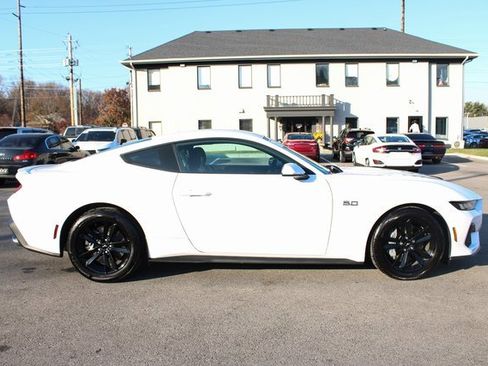 Used 2025 Ford Mustang GT image 6