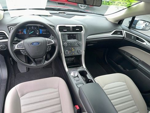 Used 2018 Ford Fusion S FWD image 15