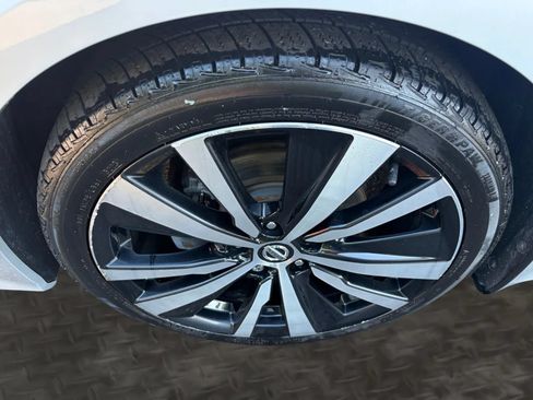 Used 2021 Nissan Altima 2.5 Platinum AWD/4WD image 37