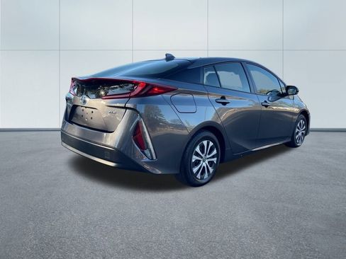 Used 2021 Toyota Prius Prime XLE image 5