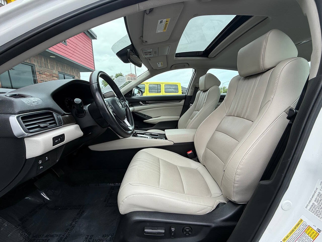 Used 2021 Honda Accord EX-L image 16